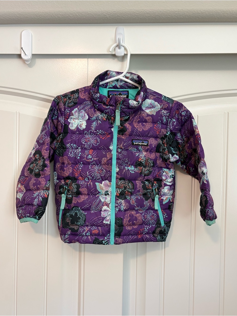 Patagonia Girls' Purple Floral puffer Jacket size 2T